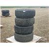 Image 4 : (4) HANKOOK 285/70R17 TIRES & RIMS