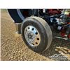 Image 51 : 2024 PETERBILT 389X T/A SLEEPER TRUCK TRACTOR