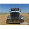 Image 82 : 2024 PETERBILT 389X T/A SLEEPER TRUCK TRACTOR