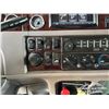 Image 19 : 2013 PETERBILT 388 T/A SLEEPER TRUCK TRACTOR