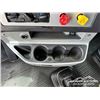 Image 21 : 2016 FREIGHTLINER 122SD TRI DRIVE SLEEPER TRUCK