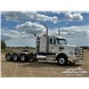 Image 2 : 2016 FREIGHTLINER 122SD TRI DRIVE SLEEPER TRUCK
