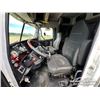 Image 8 : 2016 FREIGHTLINER 122SD TRI DRIVE SLEEPER TRUCK