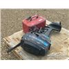 Image 3 : 7.5 HP MERCURY OUTBOARD BOAT MOTOR W/FUEL TANK