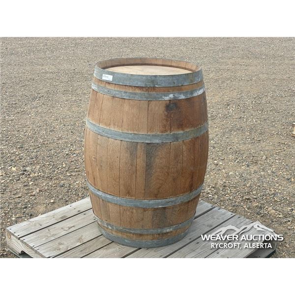 WOODEN WHISKEY BARREL