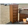 Image 6 : SOILD WOOD BEDROOM DRESSER SET