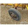 Image 19 : DIKA 5 WHEEL ROOT RAKE