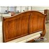 Image 8 : KING SIZE WALNUT BED FRAME W/ KING MATTRESS