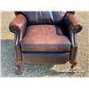 Image 5 : LEATHER CHAIR