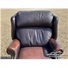 Image 7 : LEATHER CHAIR
