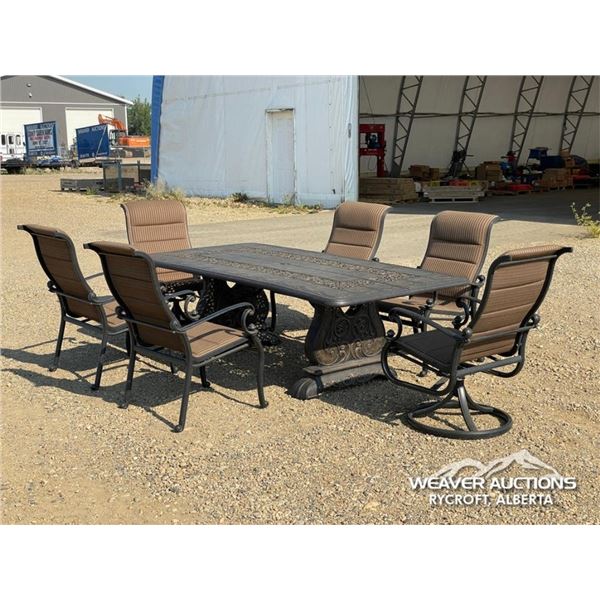 OUTDOOR PATIO TABLE W/CHAIRS