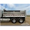 Image 51 : 2015 KENWORTH T800 T/A DUMP TRUCK
