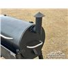 Image 11 : 36 IN. TRAEGER SMOKER GRILL