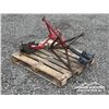Image 1 : (2) PIPE STANDS W/ VICE
