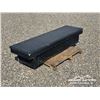 Image 2 : 6 FT. X 1 FT. 9 IN. JOCKEY BOX