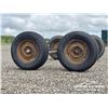 Image 6 : (2) TRAILER AXLES W/ TIRES