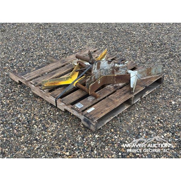 (6) PIPE CRADLES
