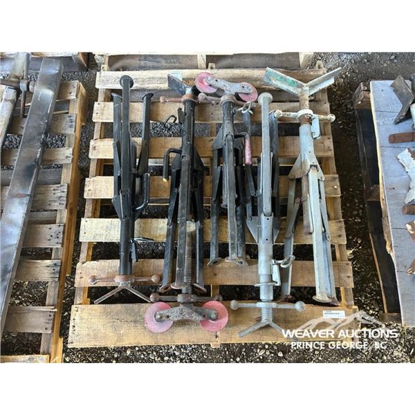 PIPE STANDS