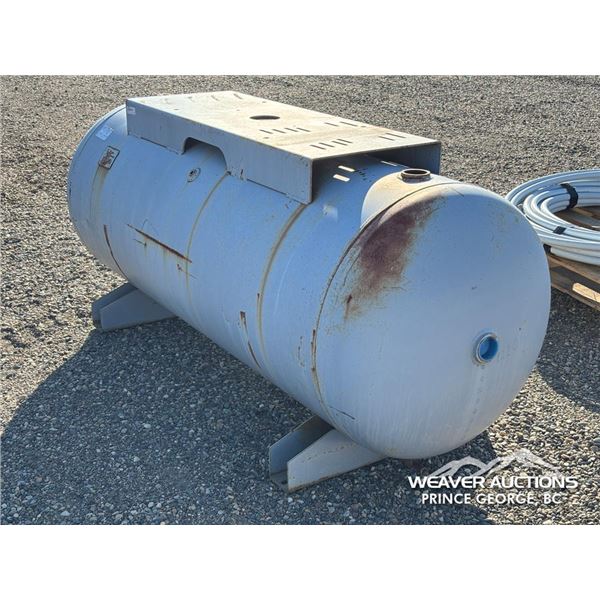 PRESSURE TANK