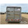 Image 5 : 2000 DEX 20 FT. T/A GOOSENECK STOCK TRAILER