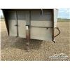 Image 9 : 2000 DEX 20 FT. T/A GOOSENECK STOCK TRAILER