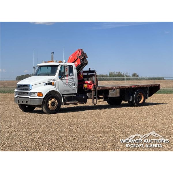 2002 STERLING ACTERRA S/A BOOM TRUCK
