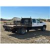 Image 3 : 2013 CHEVROLET 3500HD CREW CAB FLATBED TRUCK