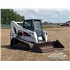 Image 2 : 2015 BOBCAT T870 2-SPEED COMPACT TRACK LOADER