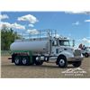 Image 2 : 2015 PETERBILT 348 T/A WATER TRUCK