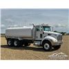 Image 2 : 2006 PETERBILT 335 T/A WATER TRUCK