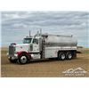 Image 1 : 2001 PETERBILT 378 18,100 LITRE T/A FUEL TRUCK