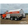 Image 4 : 1990 PETERBILT 379 17,500 LITRE T/A FUEL TRUCK