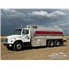 Image 1 : 1996 FREIGHTLINER FL80 13,600 LITRE T/A FUEL TRUCK