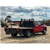 Image 3 : 2015 CHEVROLET 3500HD CREW CAB FLATBED TRUCK