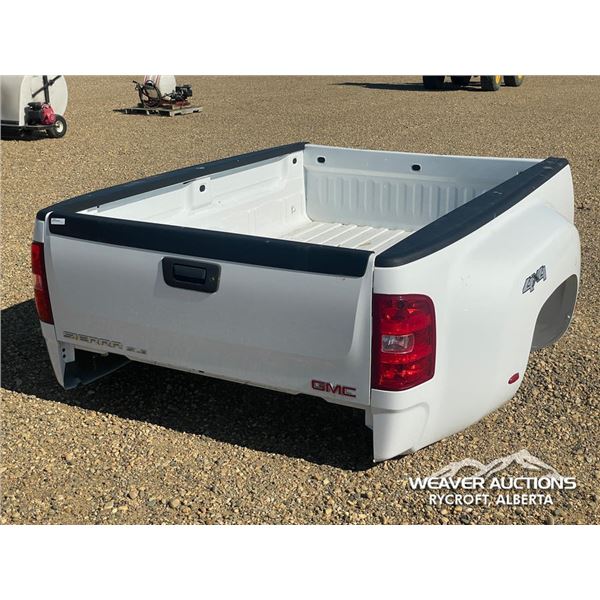 2007-2013 CHEVROLET 3500 DUALLY TRUCK BOX