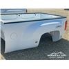 Image 6 : 2007-2013 CHEVROLET 3500 DUALLY TRUCK BOX
