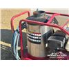 Image 6 : MAGNUM 4000 GOLD PRESSURE WASHER ON SKID