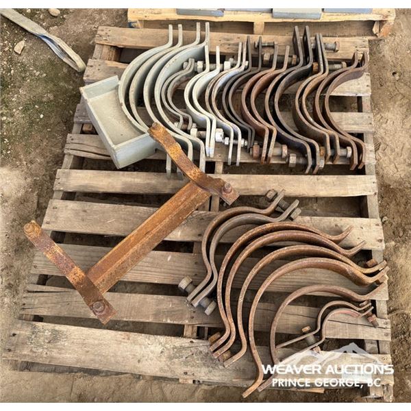STEEL PIPE BRACKET CLAMPS