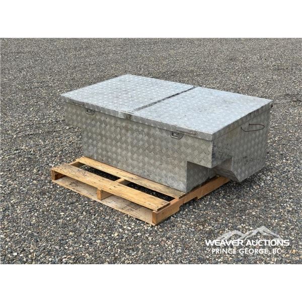 ALUMINUM TOOL BOX