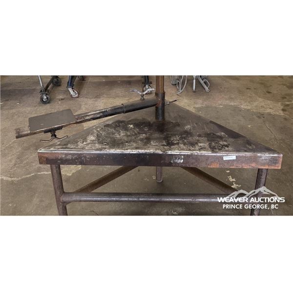 CORNER WELDING TABLE