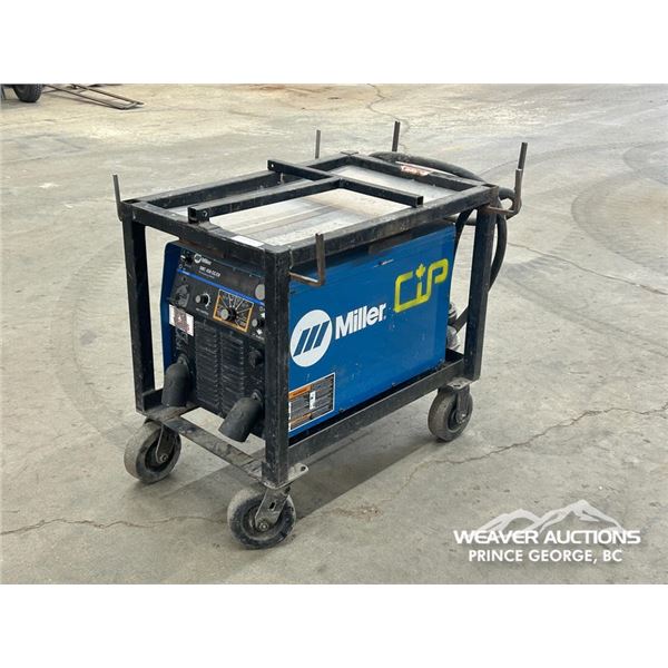MILLER XMT 456 CC/CV WELDER