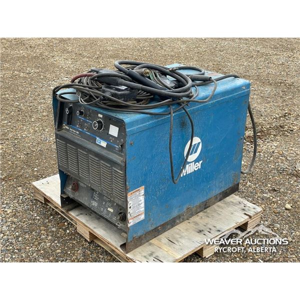 MILLER GOLD STAR 452 WELDER