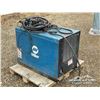 Image 4 : MILLER GOLD STAR 452 WELDER