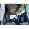 Image 23 : 2005 KENWORTH T800B TRI DRIVE WINCH TRACTOR