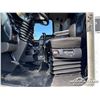 Image 8 : 2005 KENWORTH T800B TRI DRIVE WINCH TRACTOR
