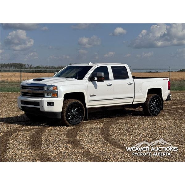 2019 CHEVROLET 3500HD HIGH COUNTRY CREW CAB PICKUP