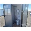 Image 6 : PORTABLE BATHROOM & SHOWER