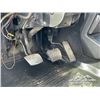 Image 25 : 2000 FREIGHTLINER FL112 T/A FLATBED TRUCK