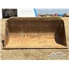 Image 8 : 117 IN. LOADER BUCKET