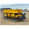 Image 2 : SUPER MAXX 9.5 FT. TRUCK BOX SAND SPREADER